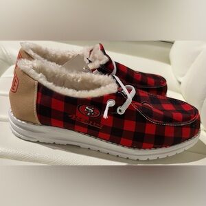 San Francisco 49ers Hey Dude Shoes Size 6.5 Womens